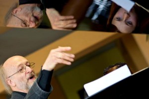 481669_440635389350013_811148130_n