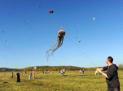 61125_486126234752100_1557760852_n